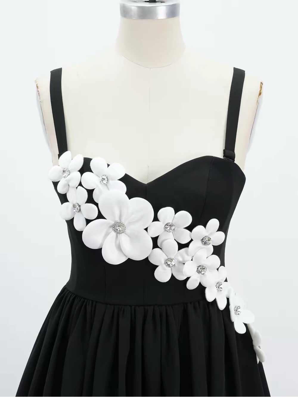 Bronx and Banco Inara Floral Applique Midi-Dress - Picture 3 of 4